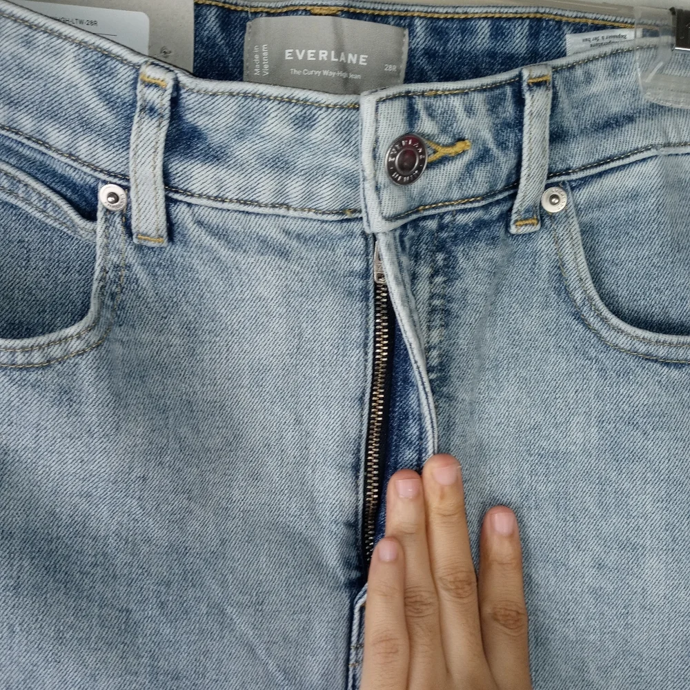 Everlane The Curvy Way-High Jean Size 28 - Picture 4 of 16